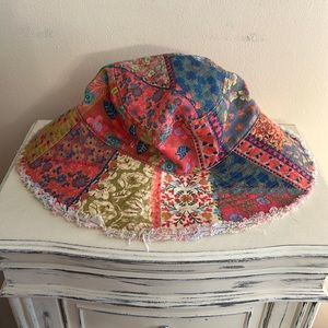 Natural Life canvas bucket hat